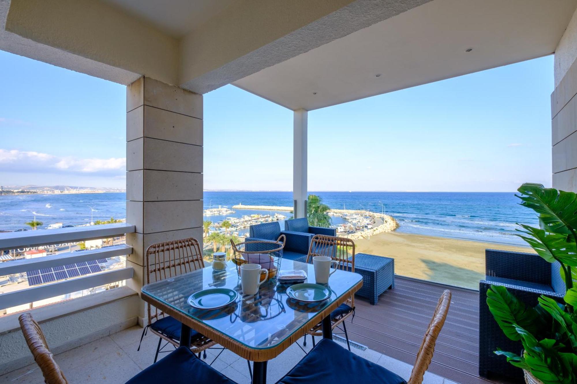 Lazuli Sea View Beachfront Ap 254 Lárnaca Exterior foto